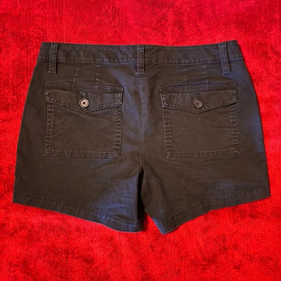 VS Eva Short - Picture 2 of 3